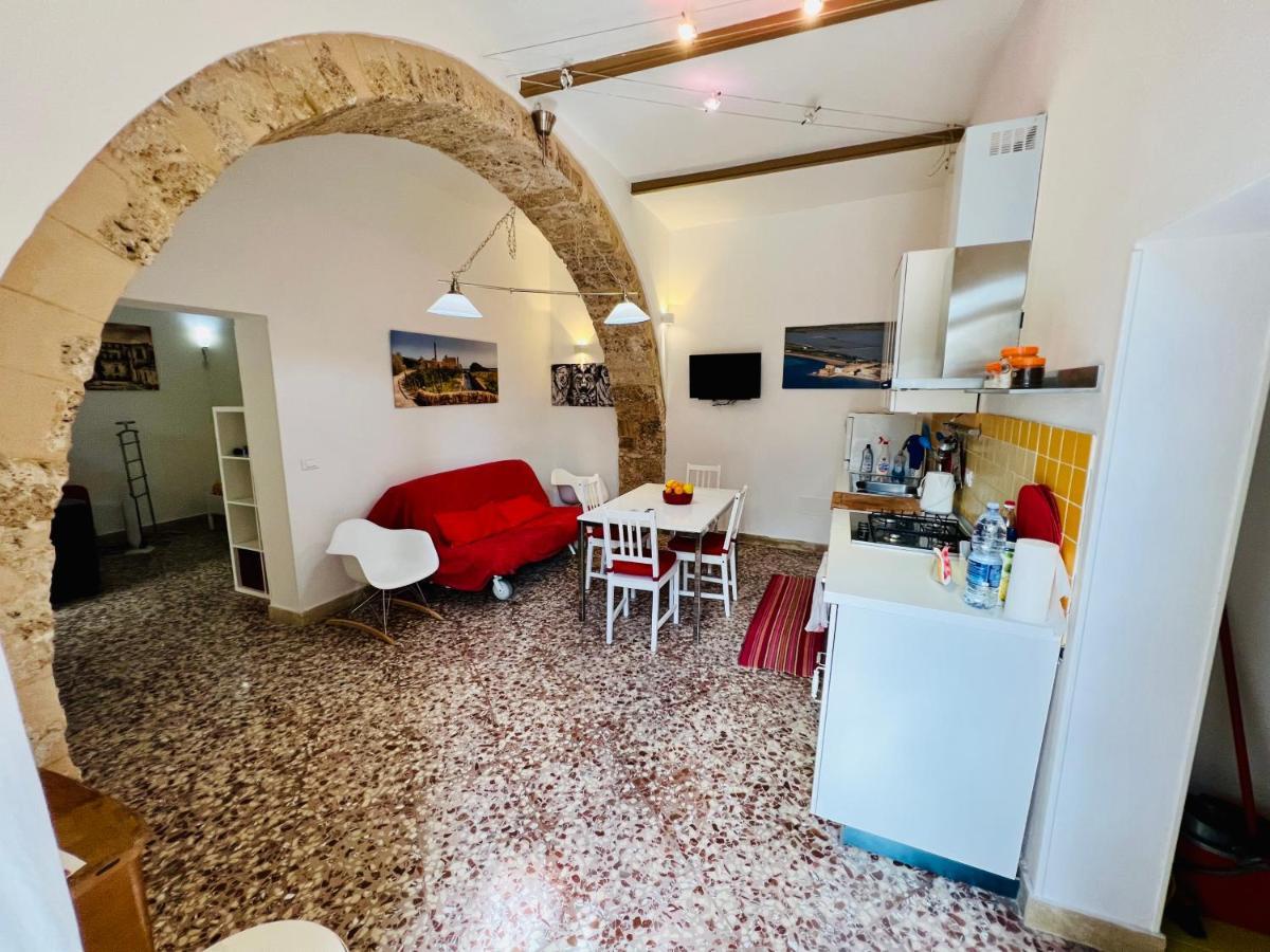 فيلا House With Garden نوتو المظهر الخارجي الصورة